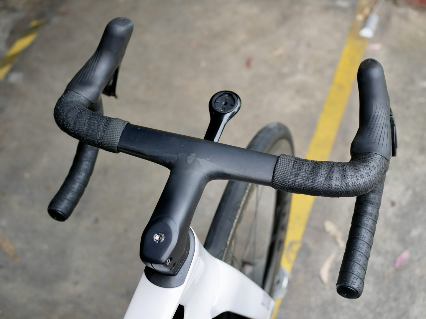 Elilee Ultralight Carbon Road Integrated Handlebar & Stem